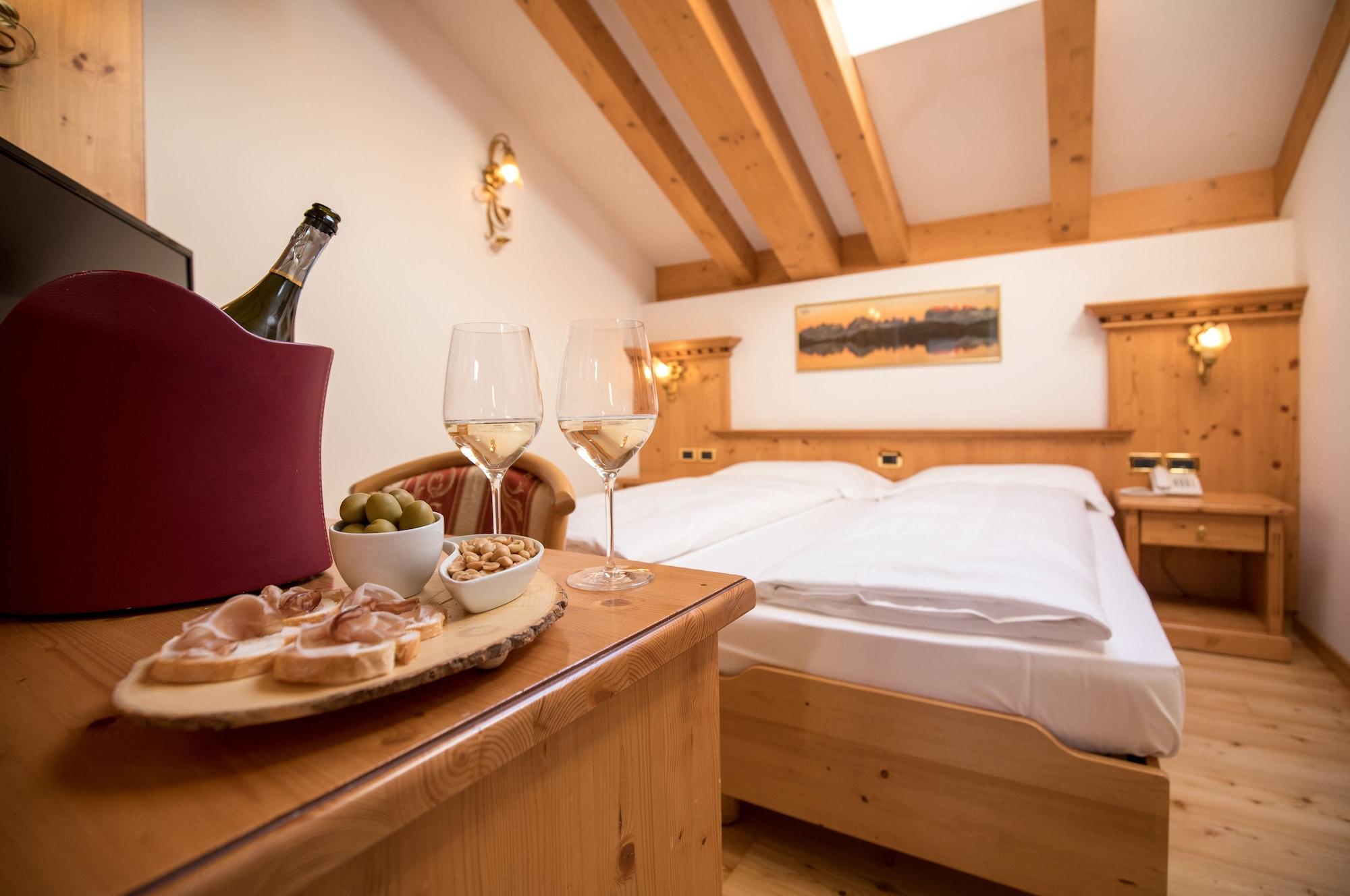 Hotel Chalet All'Imperatore Madonna エクステリア 写真
