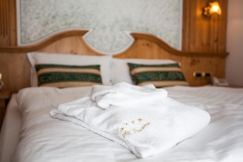Hotel Chalet All'Imperatore Madonna エクステリア 写真