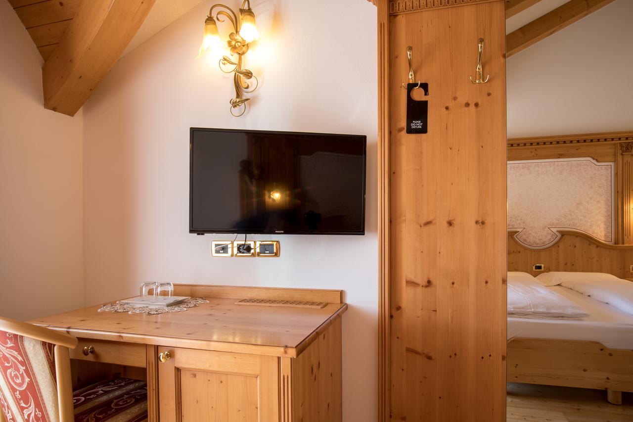 Hotel Chalet All'Imperatore Madonna エクステリア 写真